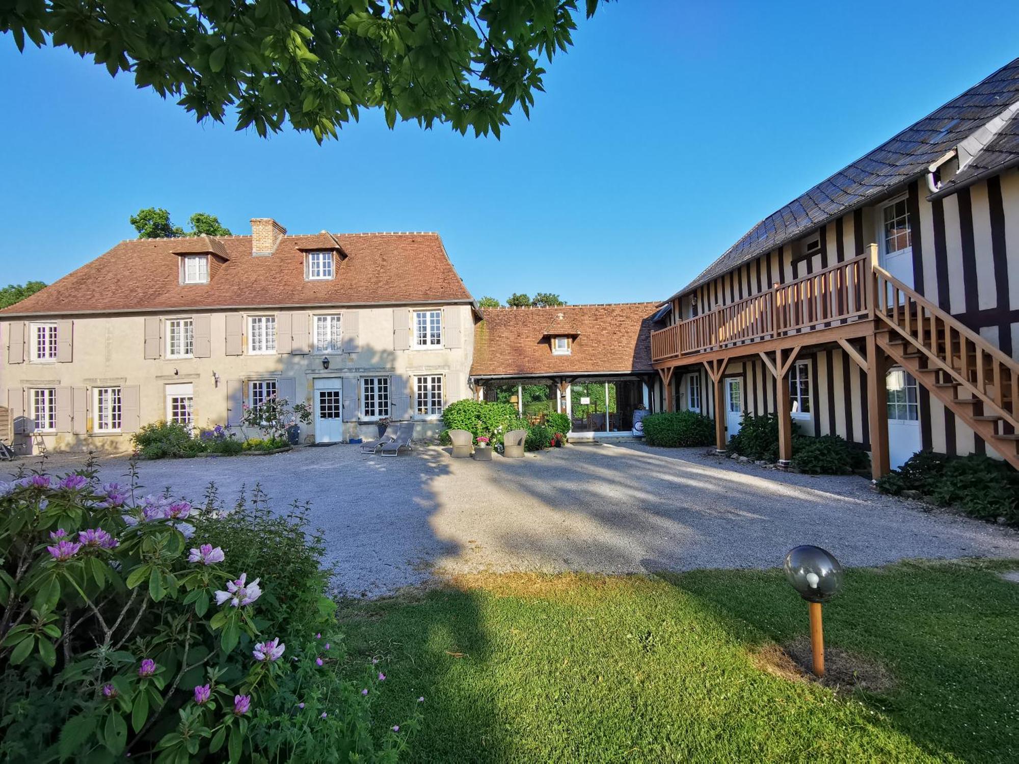 Les Marronniers Hotel Cambremer Exterior photo